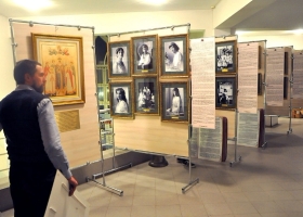 Выставка «Венценосная семья» в Минске